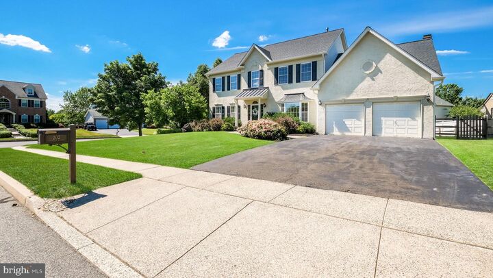 Property Photo:  202 Pointer Court  PA 18914 