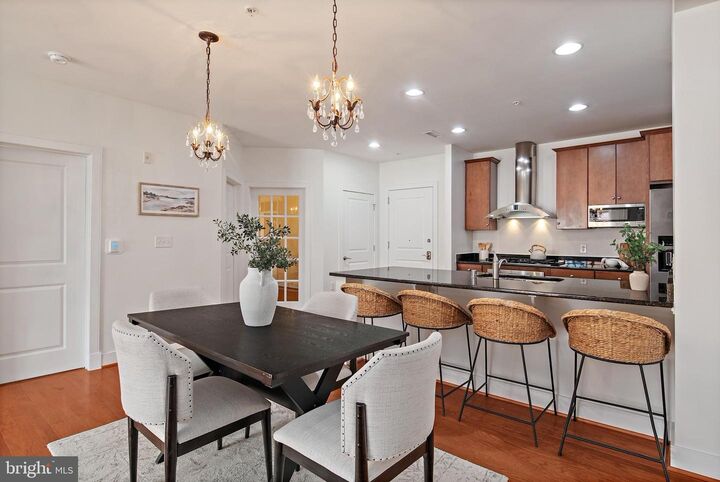 Property Photo:  66 Franklin Street 412  MD 21401 