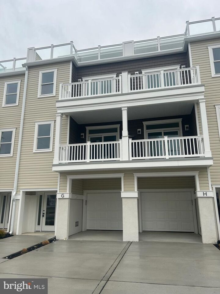 Property Photo:  418 Farragut H  NJ 08260 