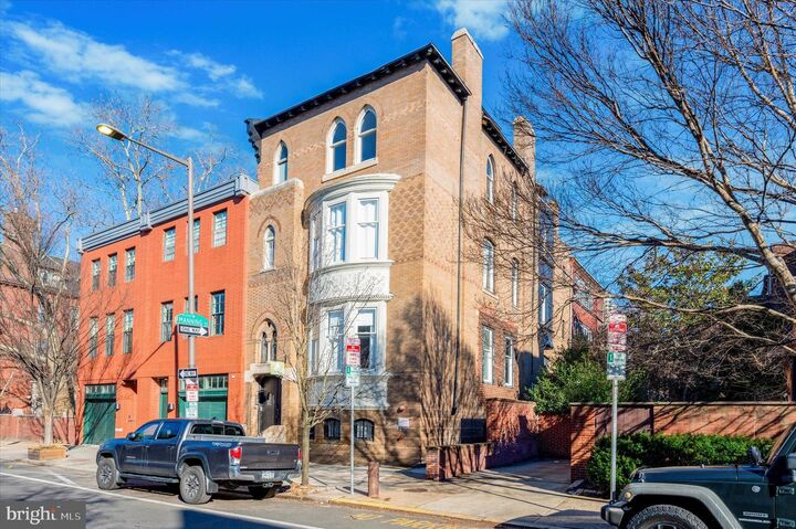 Property Photo:  265 S 22nd Street 1R  PA 19103 
