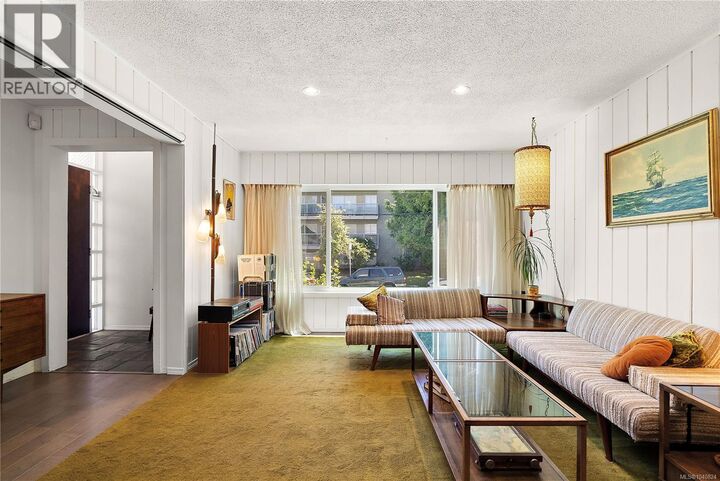Property Photo:  626 Constance Avenue  BC V9A 6N7 