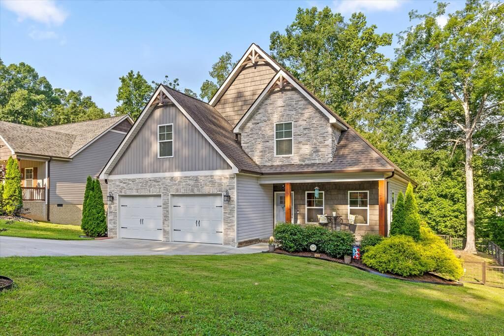Property Photo:  359 Maple Way  GA 30736 