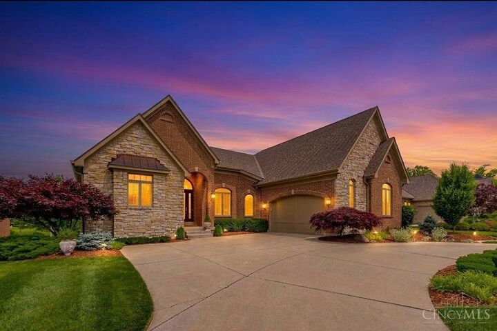 Property Photo:  5190 Emerald View Drive  OH 45039 