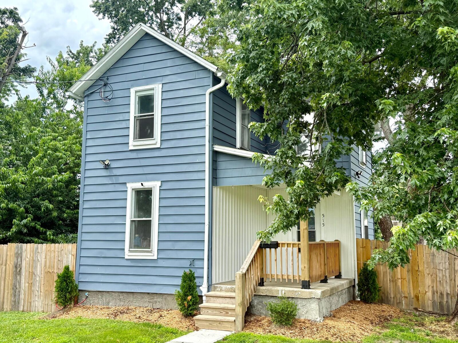 Property Photo: 515 W 5th Avenue OH 43130