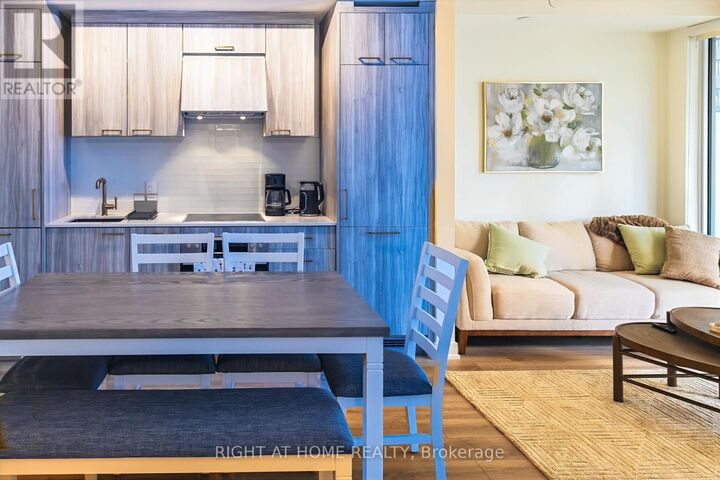 Property Photo: 634 Church Street 1401 ON M4Y 2G3