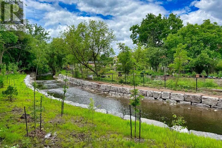 Property Photo: 2145 Sherobee Road 48 ON L5A 3G8