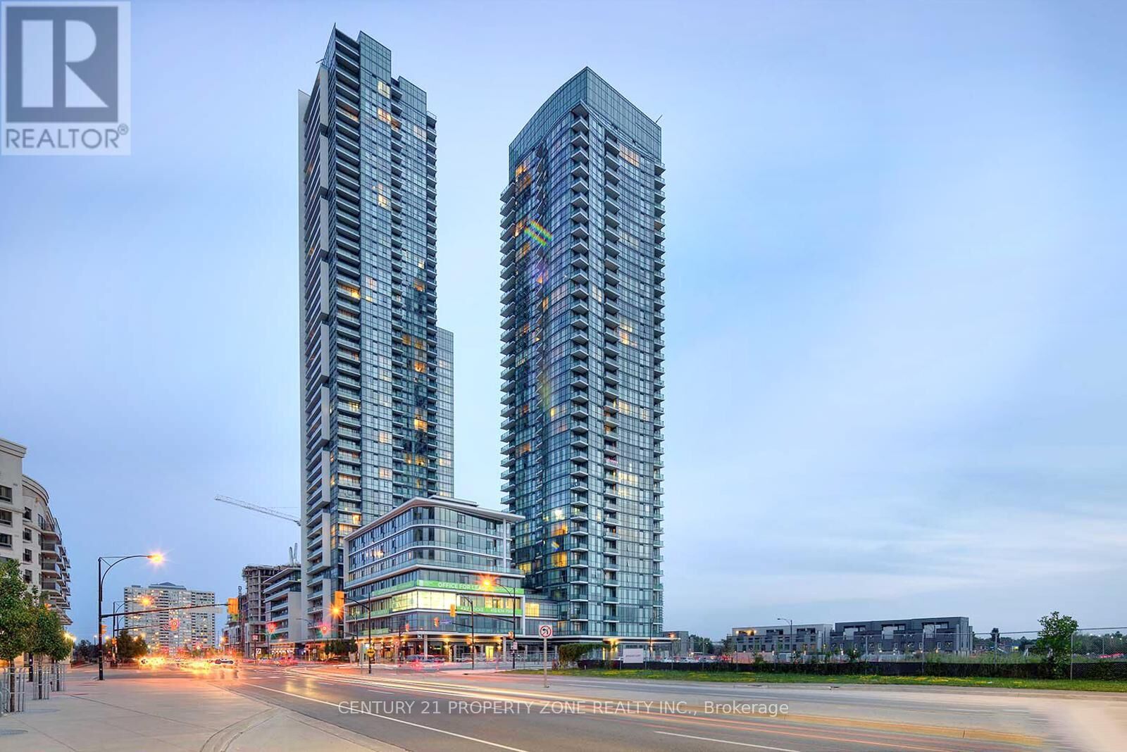 Property Photo: 4070 Confederation Parkway 709 ON L5B 0E9