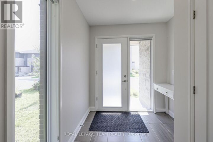 Property Photo:  145 Boundstone Way  ON K2T 0E2 