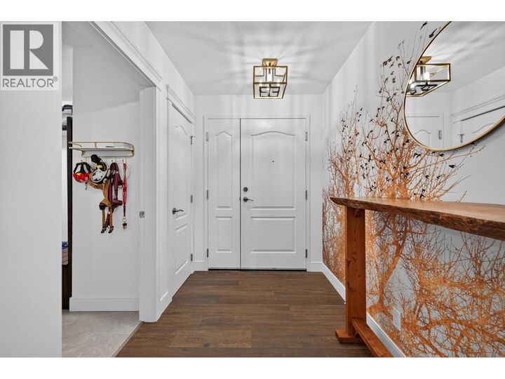 Property Photo:  568 Lorne Street 303  BC V2C 1W3 