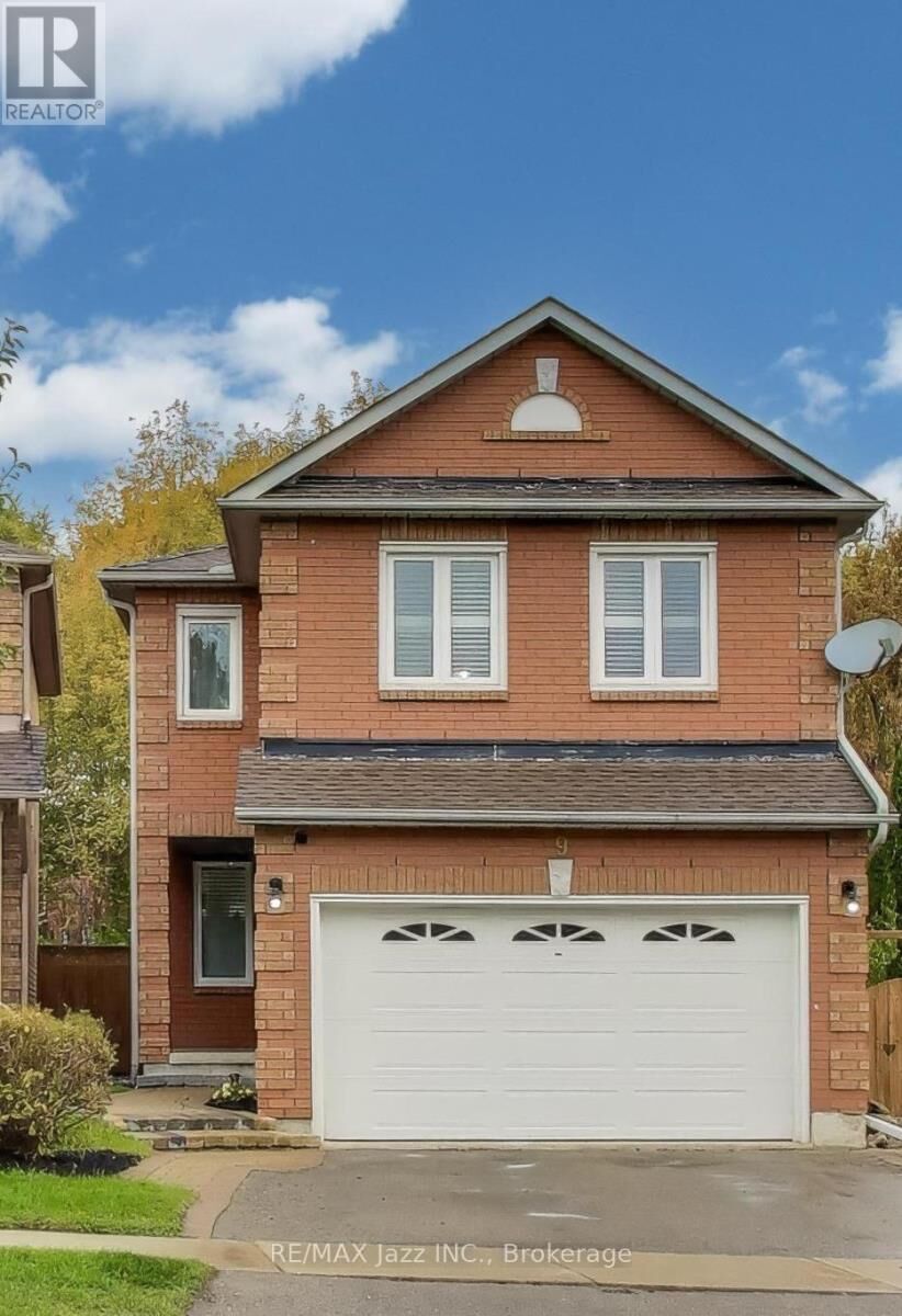 Property Photo: 9 Maconnachie Place Lower ON L1C 4M4