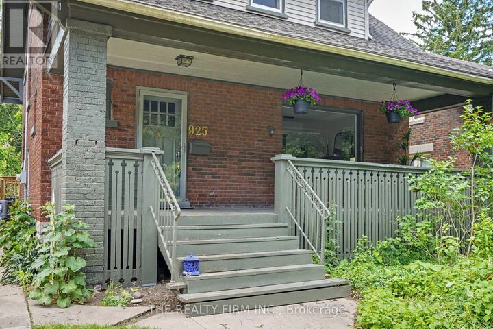 Property Photo:  925 Maitland Street  ON N5Y 2X2 