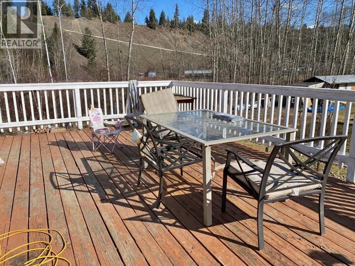 Property Photo: 405 Desfosses Road BC V0E 1N1