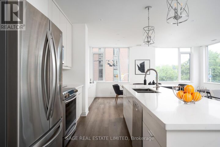 Property Photo:  980 Yonge Street 205  ON M4W 3V8 