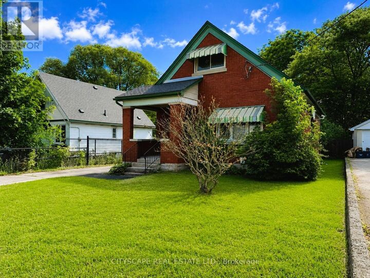 Property Photo:  238 Lancaster Street West  ON N2H 4V1 
