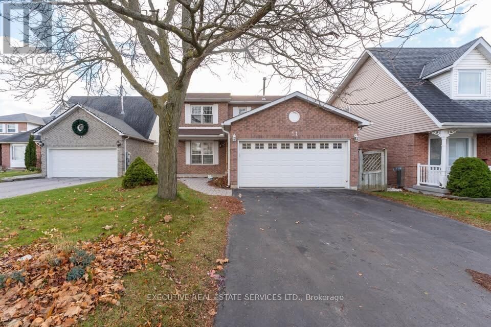 Property Photo:  11 Upland Drive Upper  ON L1N 8H6 