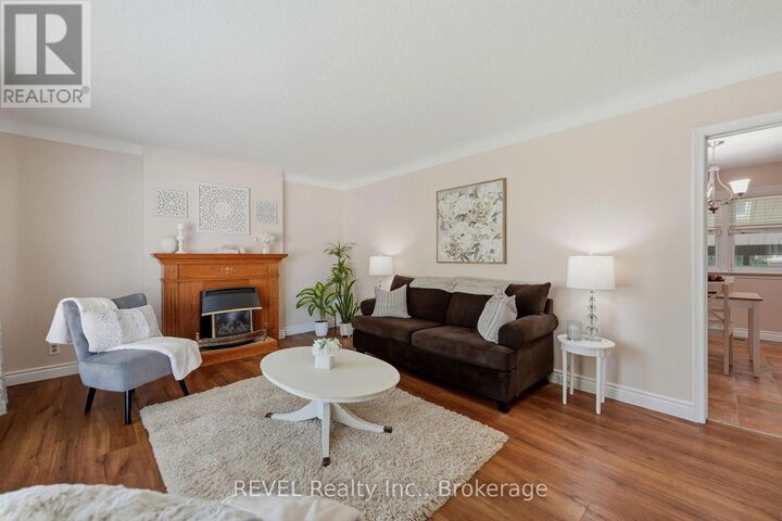Property Photo: 5 Greenhill Drive ON L2V 1W4
