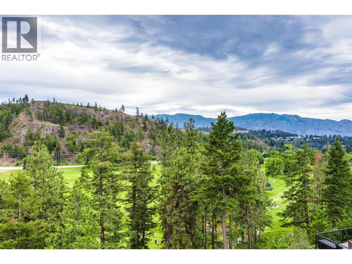 Property Photo: 2470 Tuscany Drive 302 BC V4T 3G8