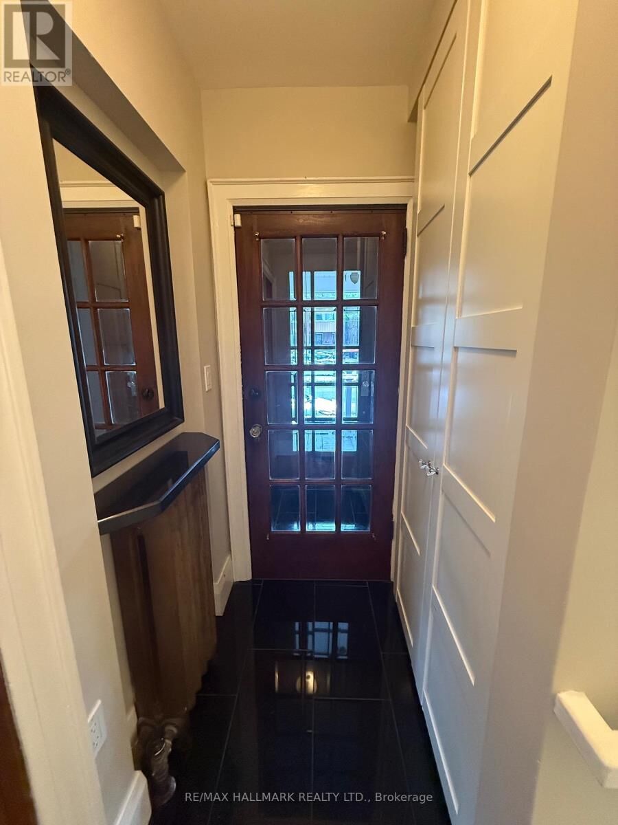 Property Photo:  368 Mount Pleasant Road  ON M4T 2C8 