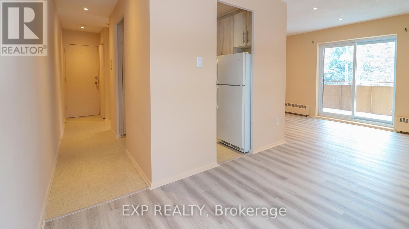 Property Photo: 84 Second Street 207 ON L9W 2C3