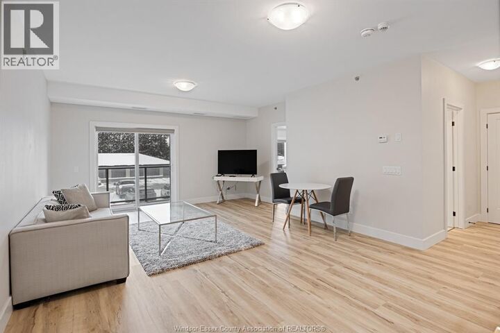 Property Photo:  224 Main Street East 602  ON N9Y 0H1 