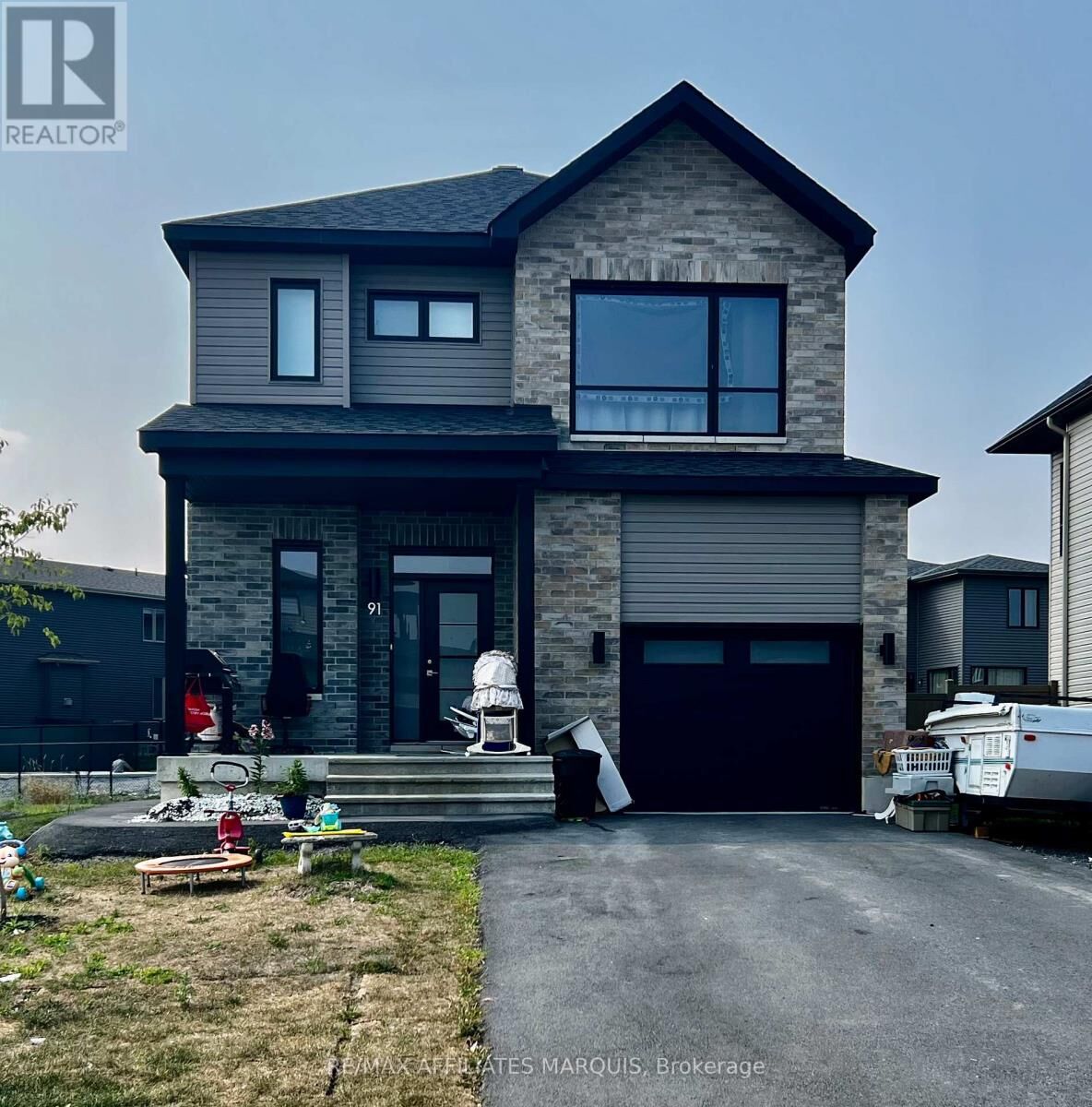 Property Photo:  91 Rutile Street  ON K4K 0M9 