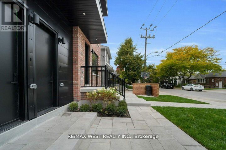 Property Photo: 502 Atlas Avenue C ON M6C 3R3
