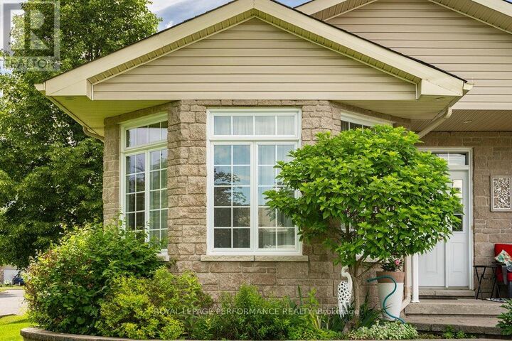 Property Photo:  997 Ada Barrington Private  ON K4P 0A7 