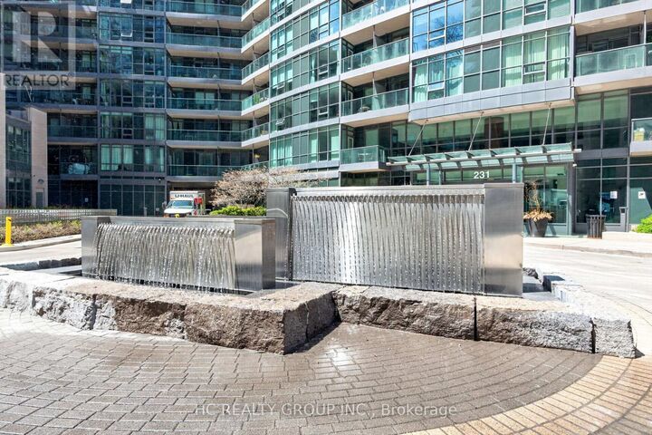 Property Photo:  231 Fort York Boulevard 121  ON M5V 1B2 