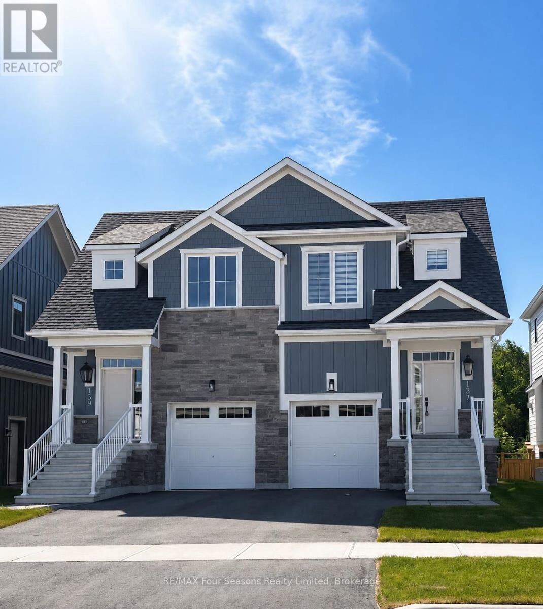 Property Photo: 137 White Oak Crescent ON L9Y 0Z3