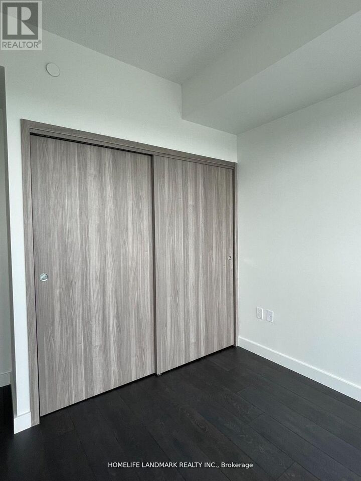 Property Photo:  85 McMahon Drive 1203  ON M2K 0H1 