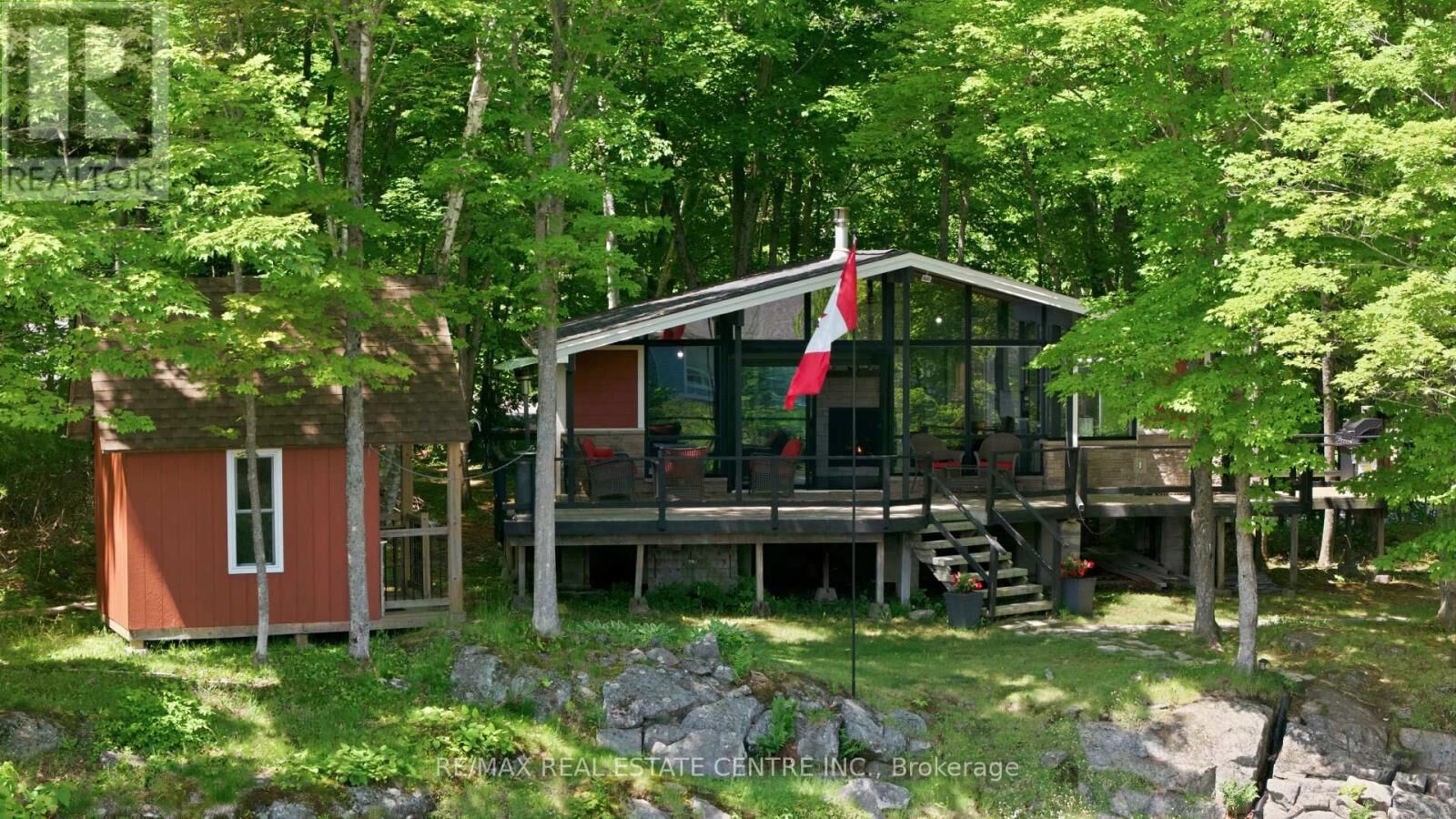 Property Photo:  87 Pinewood Road  ON P2A 2W7 