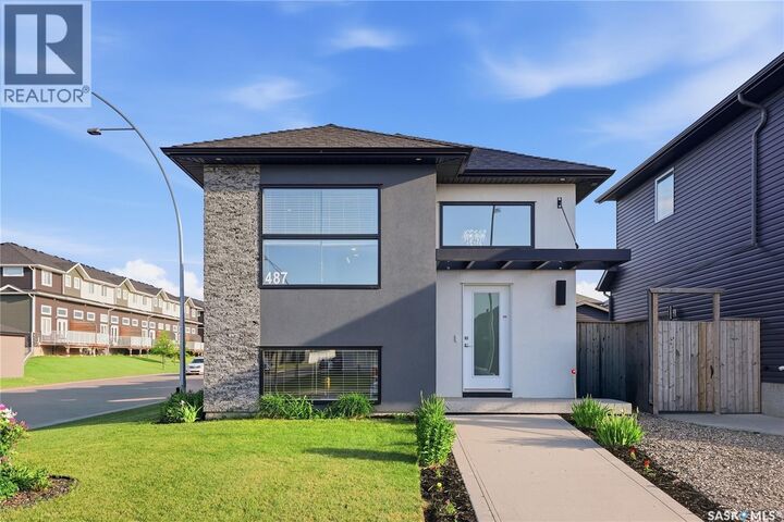 Property Photo: 487 Kloppenburg Street SK S7W 0N8