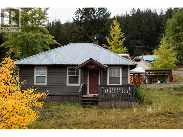 3620 Pioneer Road — photo 1