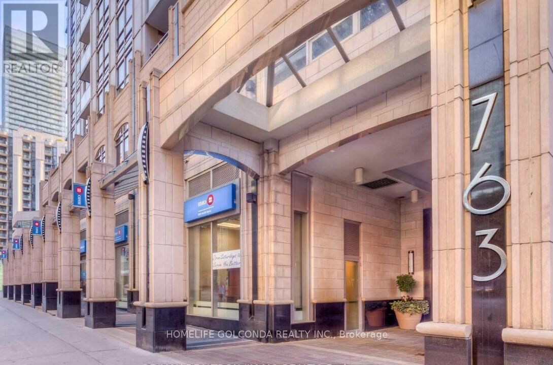 Property Photo:  763 Bay Street 2606  ON M5G 2R3 
