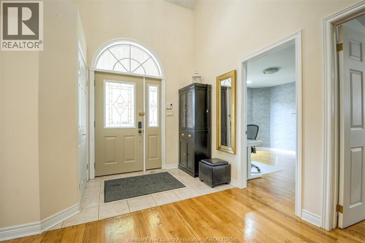 Property Photo:  36 Meadow Lane  ON N8M 3C5 