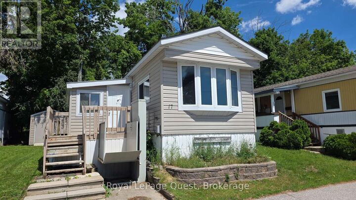Property Photo:  26 Dunn Avenue 17  ON L3V 2N9 