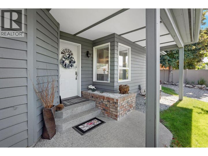 Property Photo: 1530 Kelglen Crescent 21 BC V1Y 6K7
