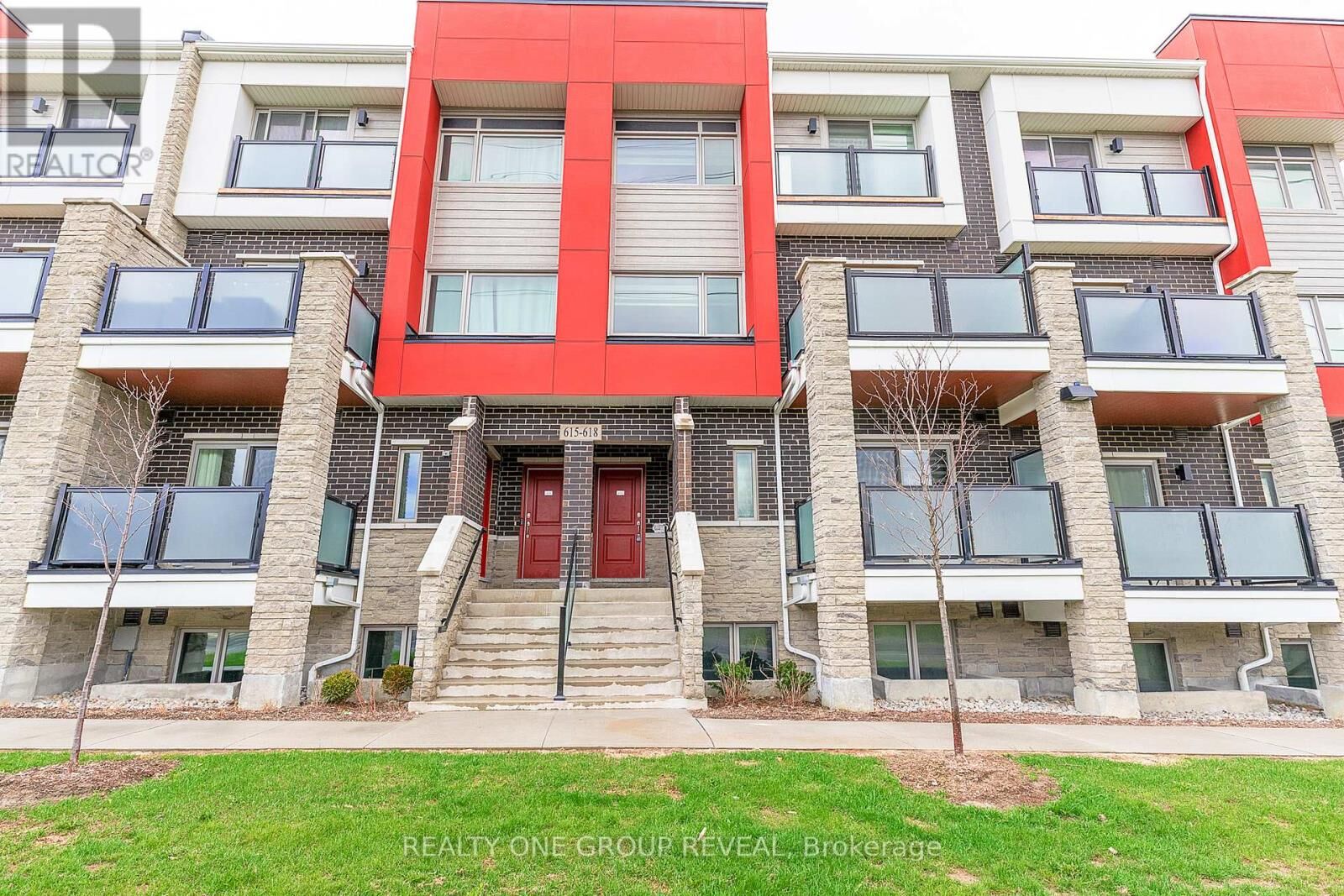 Property Photo:  616 1034 Reflection Place 72  ON L1X 0L1 