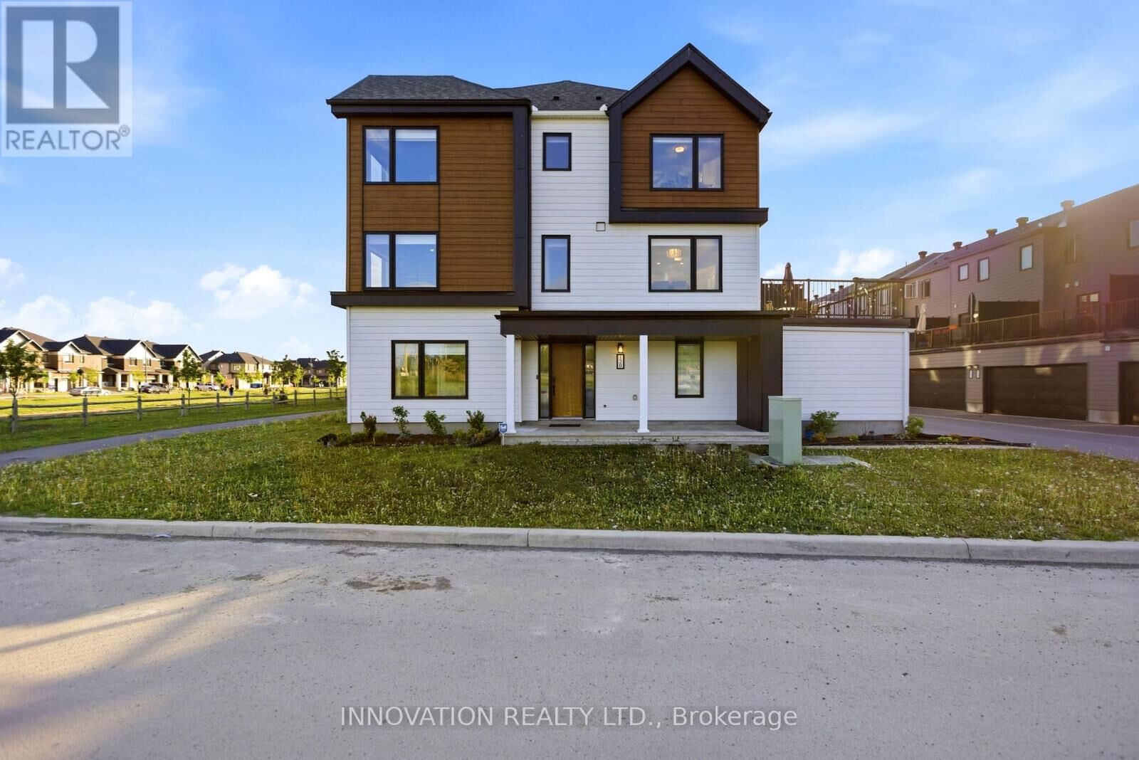 Property Photo:  120 Kyanite Lane  ON K2J 7B5 