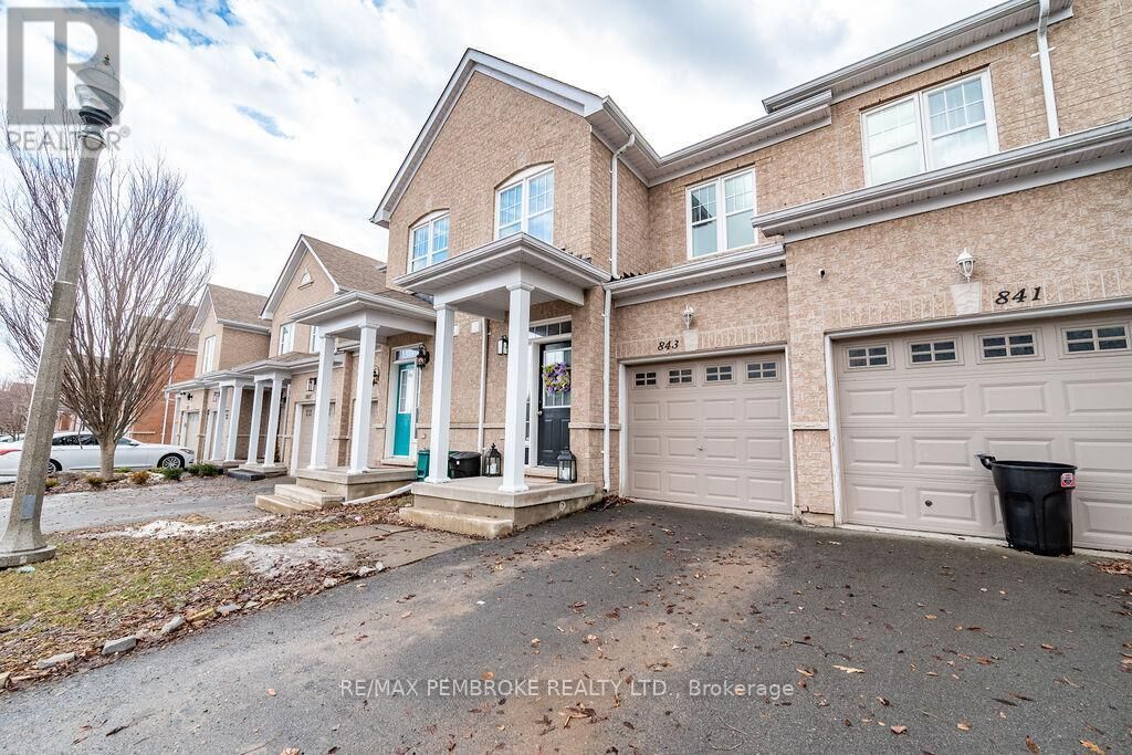 Property Photo:  843 Newmarket Lane  ON K7K 0C8 