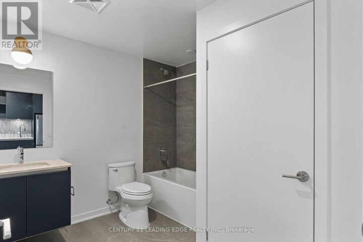 Property Photo:  395 Dundas Street West 614  ON L6M 5R8 