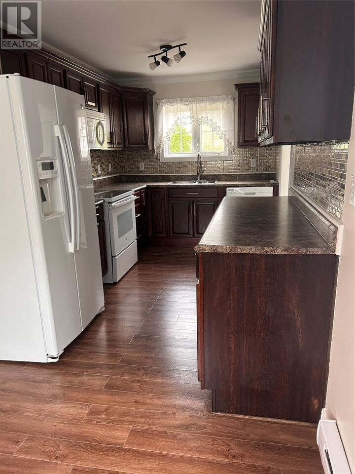 Property Photo: 20 Pleasant Street NL A0P 1E0