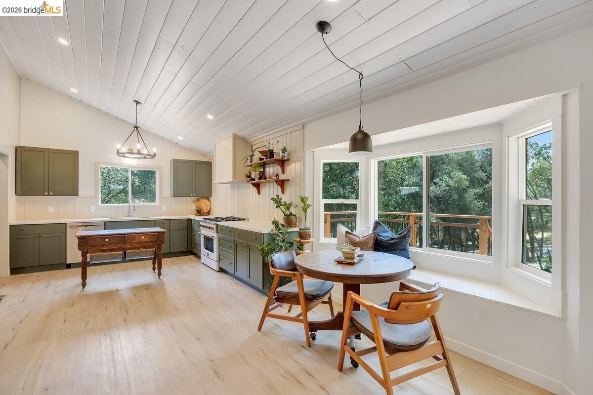 Property Photo: 15311 Curtis Cir CA 95370