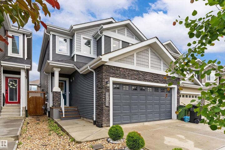 Property Photo:  16624 32 Avenue SW  AB T6W 4R2 