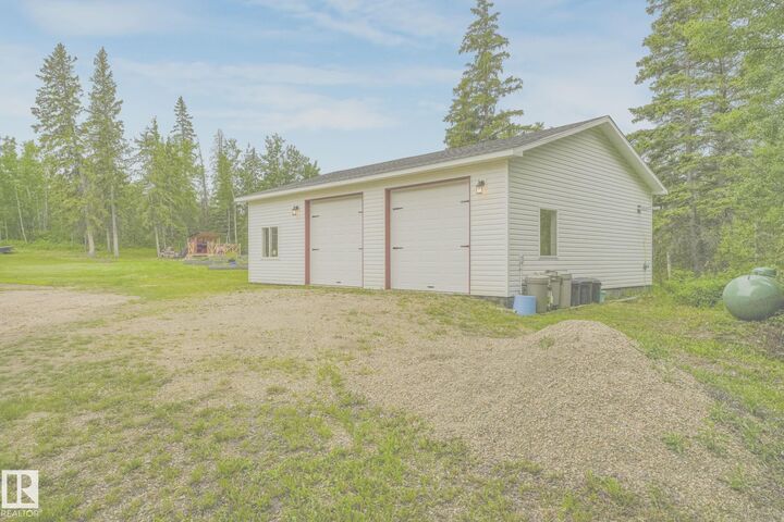 Property Photo:  56110 Rge Road 13 31  AB T0E 1V0 