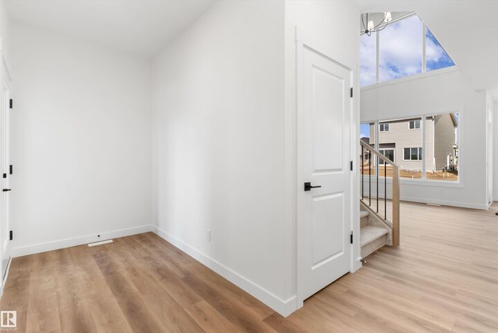 Property Photo: 5133 Cawsey Bend SW AB T6W 5Y5
