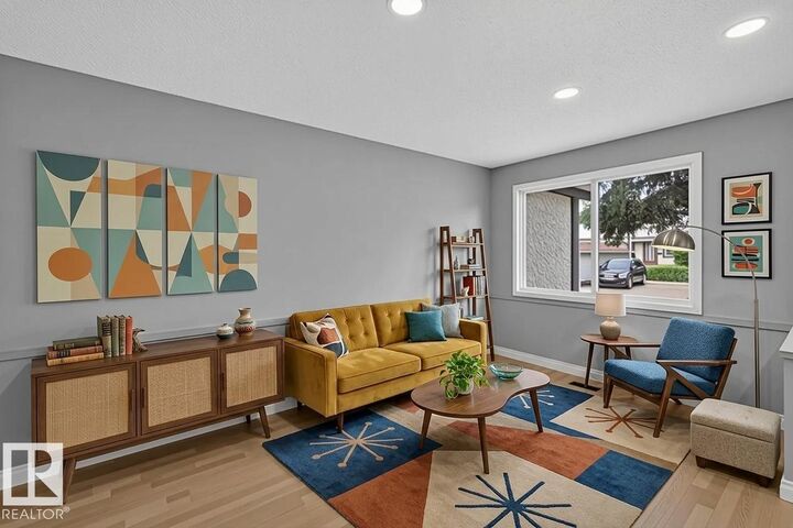 Property Photo:  178 Tudor Lane NW  AB T6J 3T5 