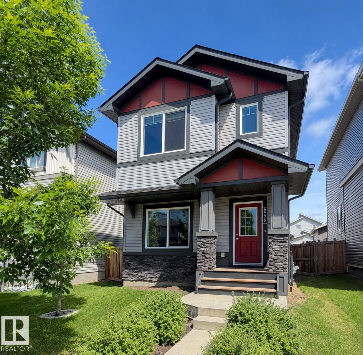 Property Photo: 6925 Cardinal Wynd SW AB T6W 2Y3