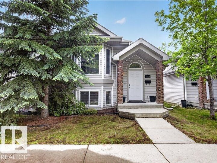 Property Photo:  4808 Terwillegar Common NW  AB T6R 3H7 