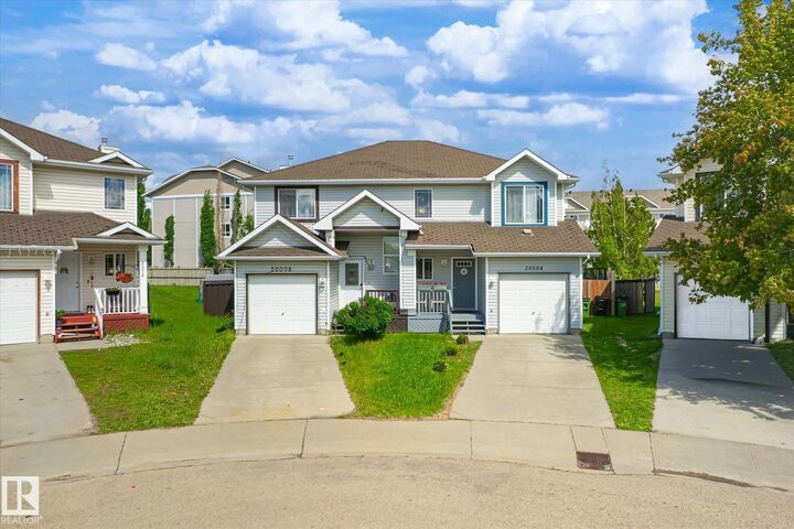 Property Photo:  20004 54A Avenue NW  AB T6M 2W4 